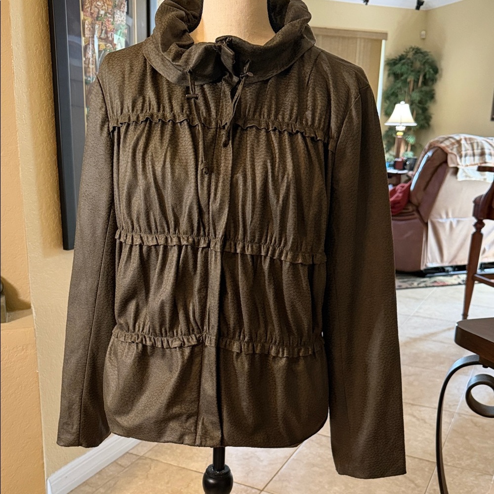 Women's Olive and dark brown scaled Ruched Jacket